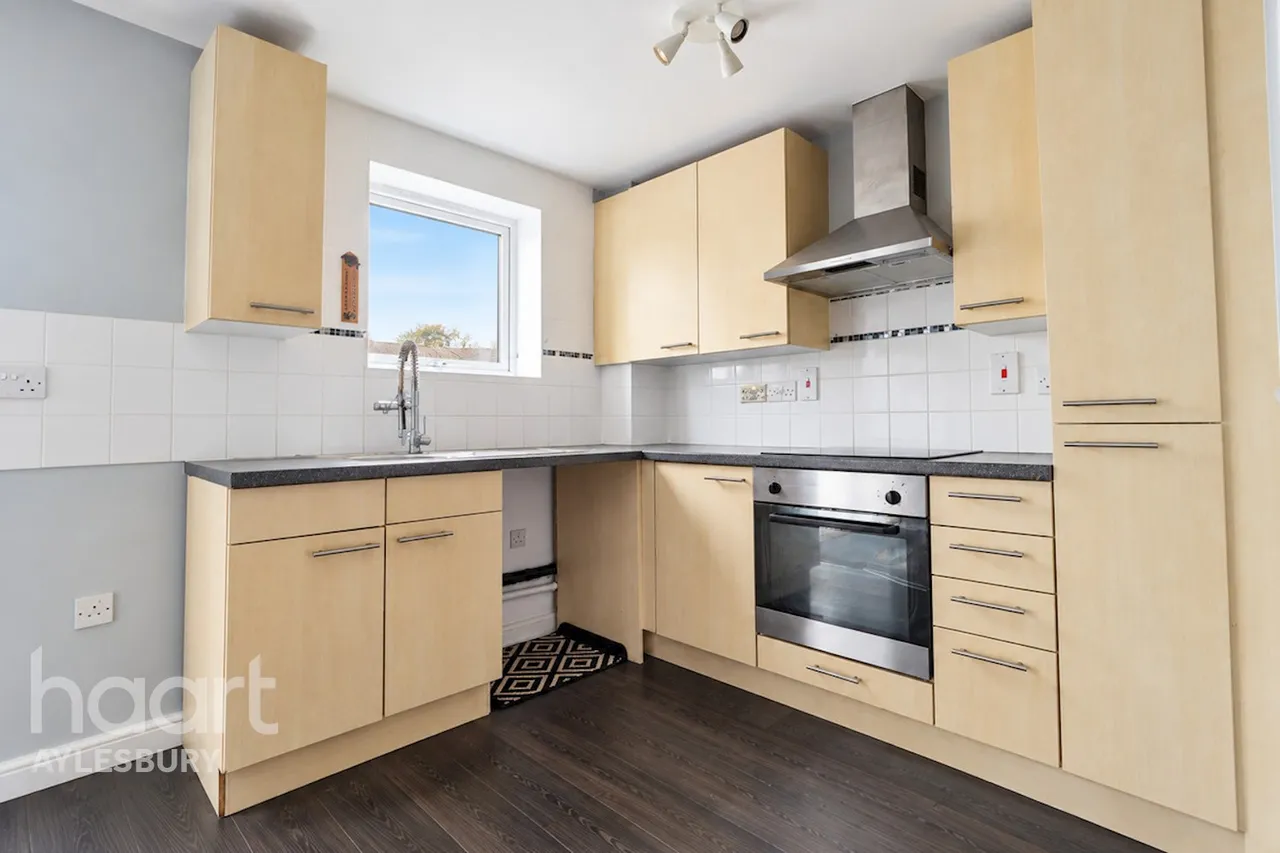 Kerr Place, Aylesbury, HP21, photo 4