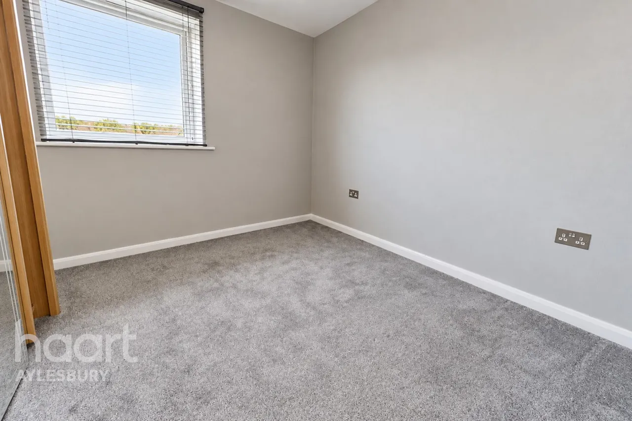 Kerr Place, Aylesbury, HP21, photo 8