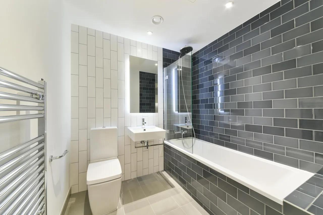 Liner House, Royal Wharf, E16, photo 9