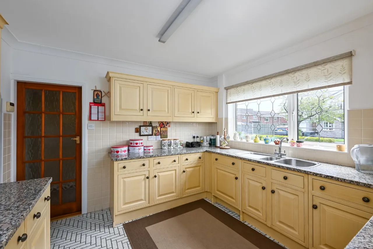 St. Nicholas Crescent, Copmanthorpe, YO23, photo 9