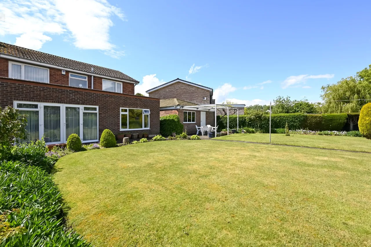 St. Nicholas Crescent, Copmanthorpe, YO23, photo 3