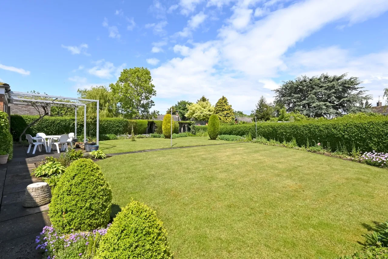 St. Nicholas Crescent, Copmanthorpe, YO23, photo 2