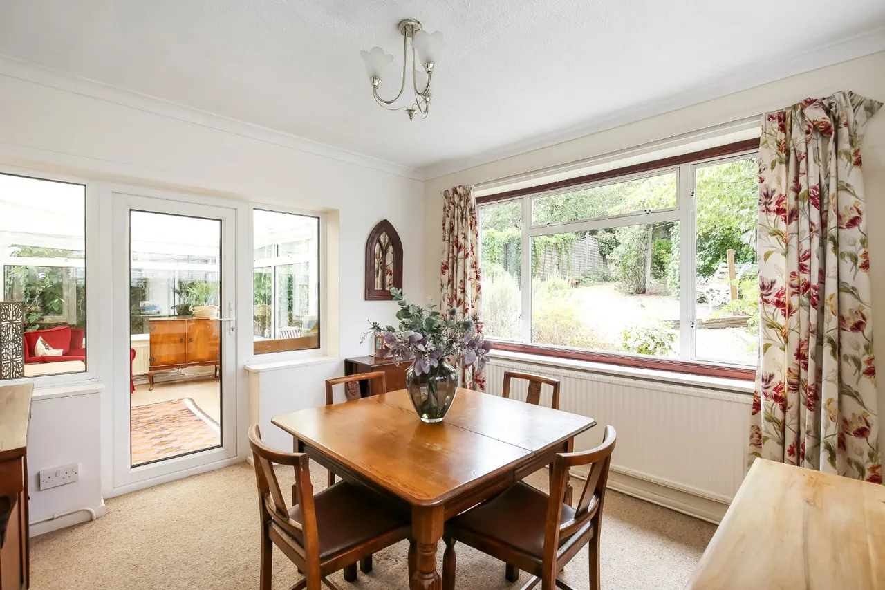Balmoral Road, Salisbury, Wiltshire, SP1 3PZ, photo 4