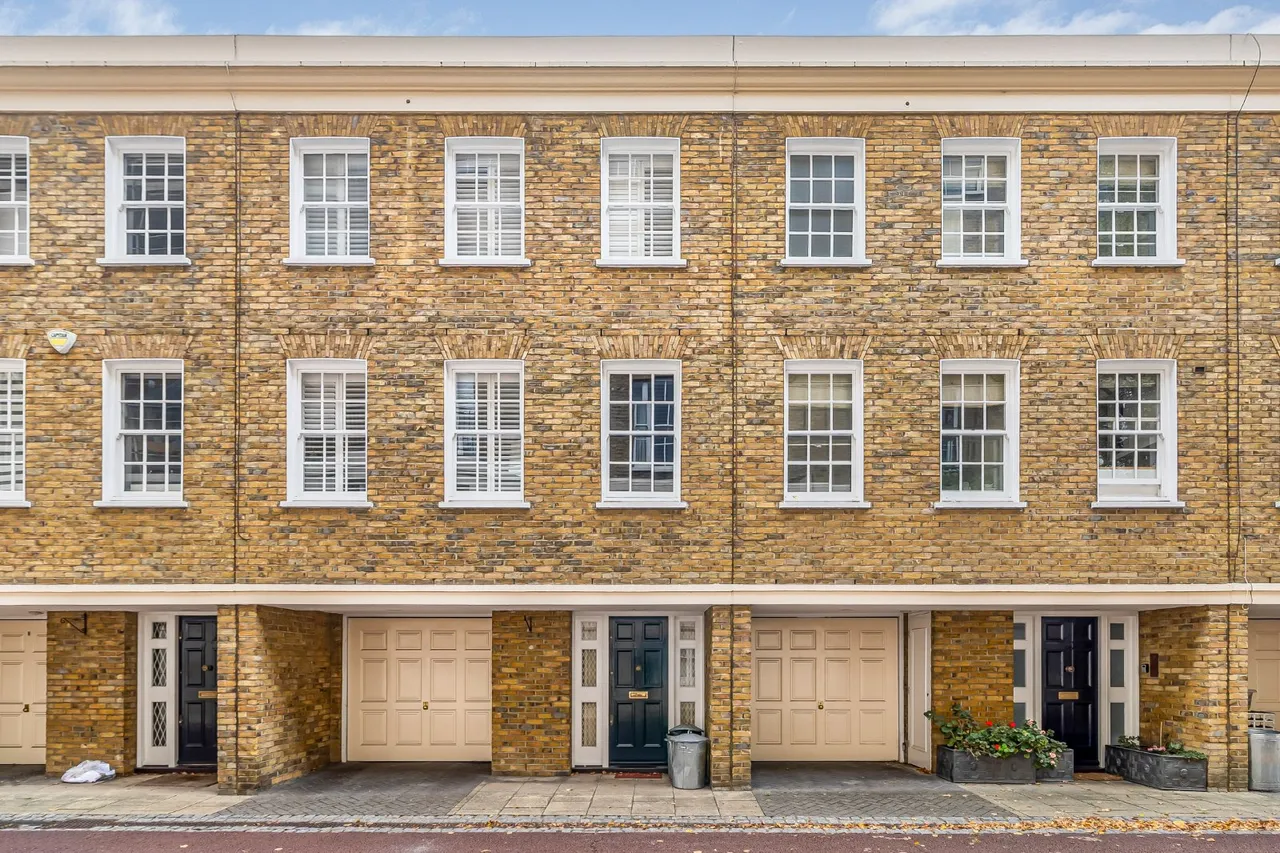 2 bed house for sale, Cornwall Terrace Mews, Marylebone, NW1