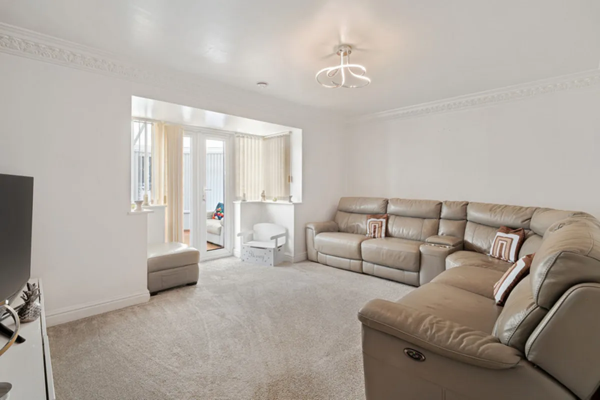 Huxterwell Drive, Doncaster, DN4, photo 7
