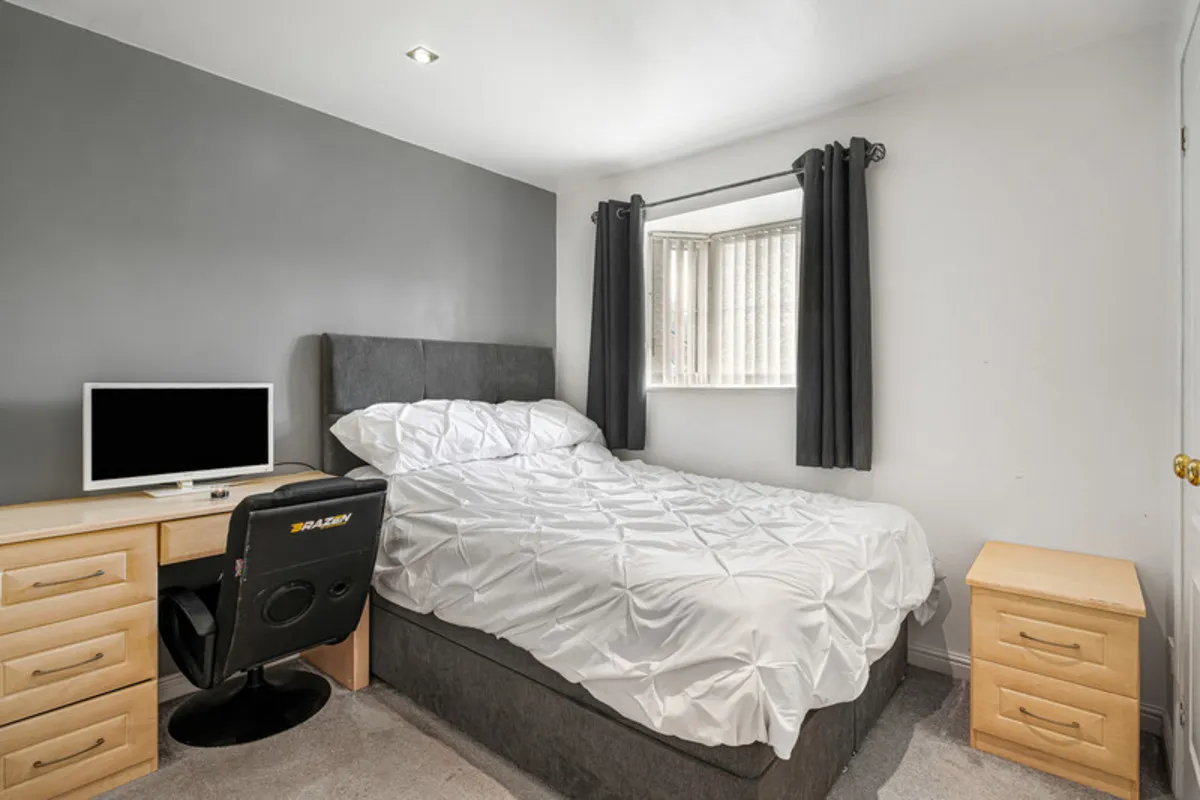 Huxterwell Drive, Doncaster, DN4, photo 13