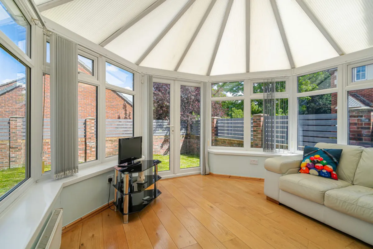Huxterwell Drive, Doncaster, DN4, photo 8