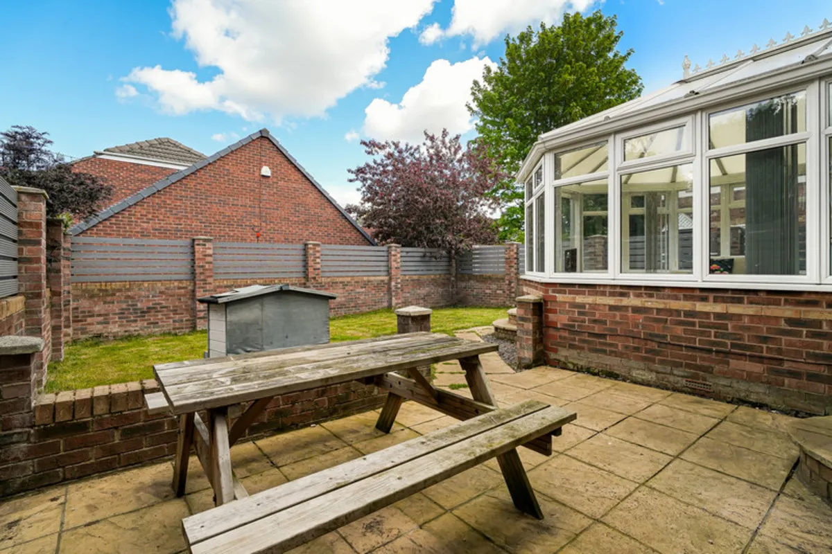 Huxterwell Drive, Doncaster, DN4, photo 9