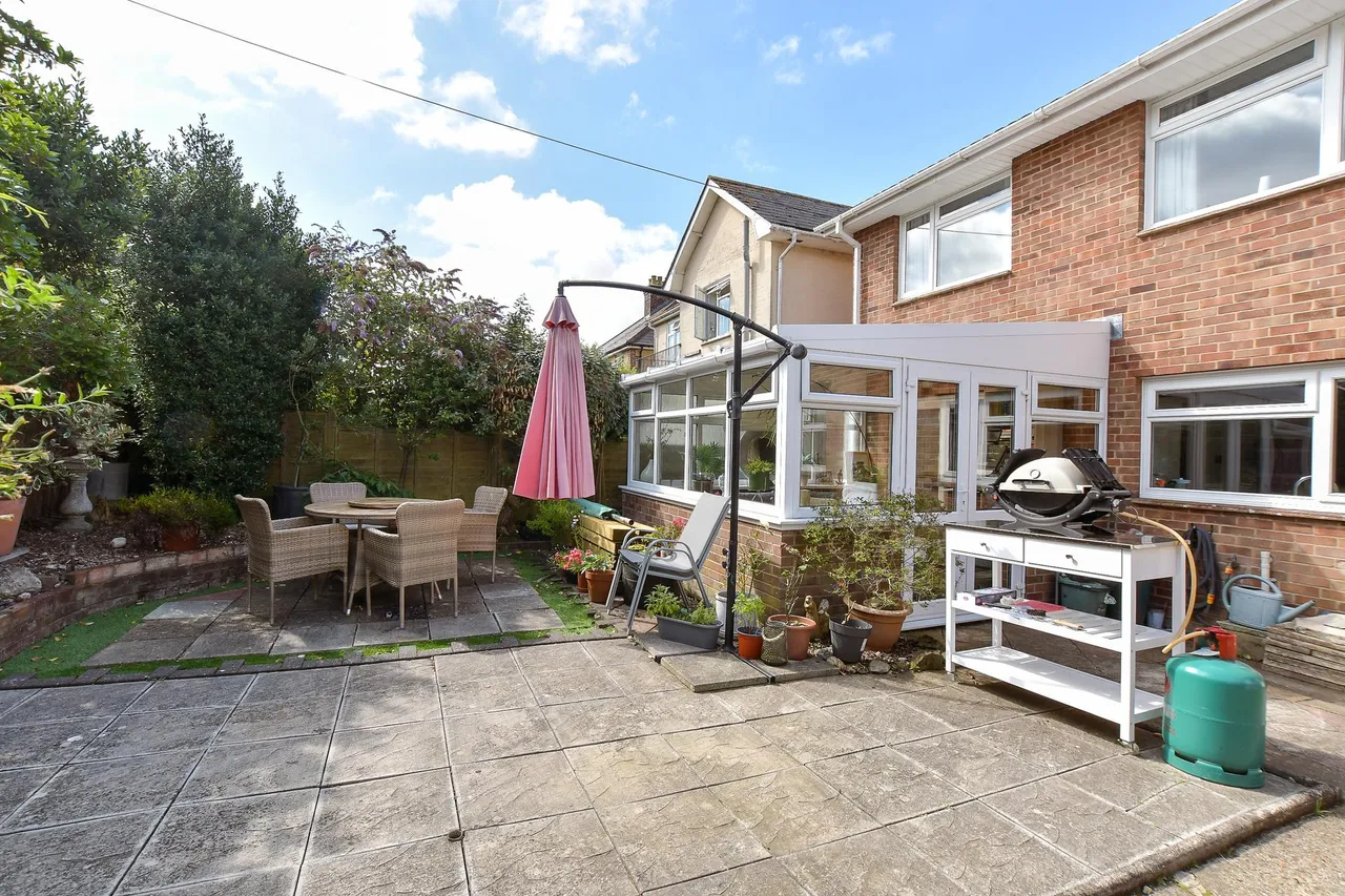 Cowes, PO31, photo 15