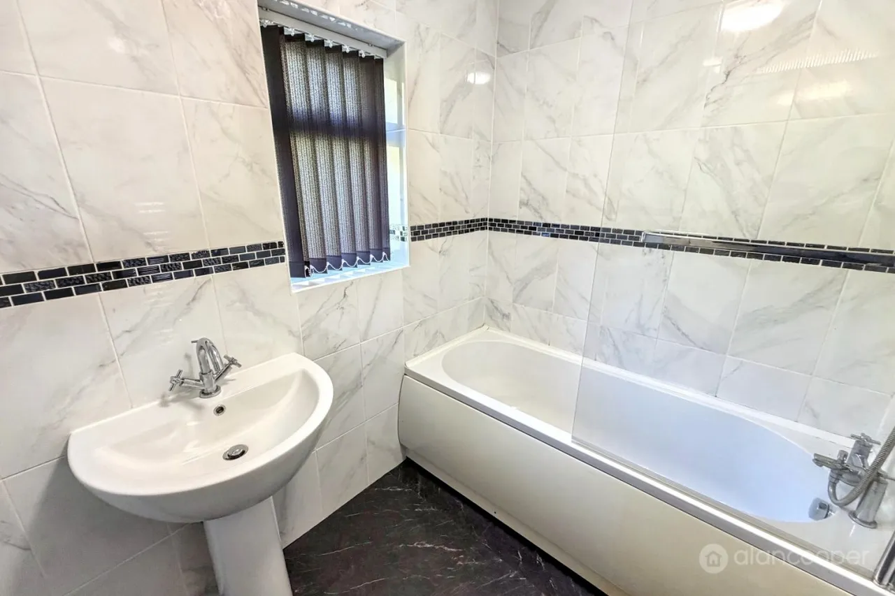 Tulliver Close, Bedworth, CV12, photo 13