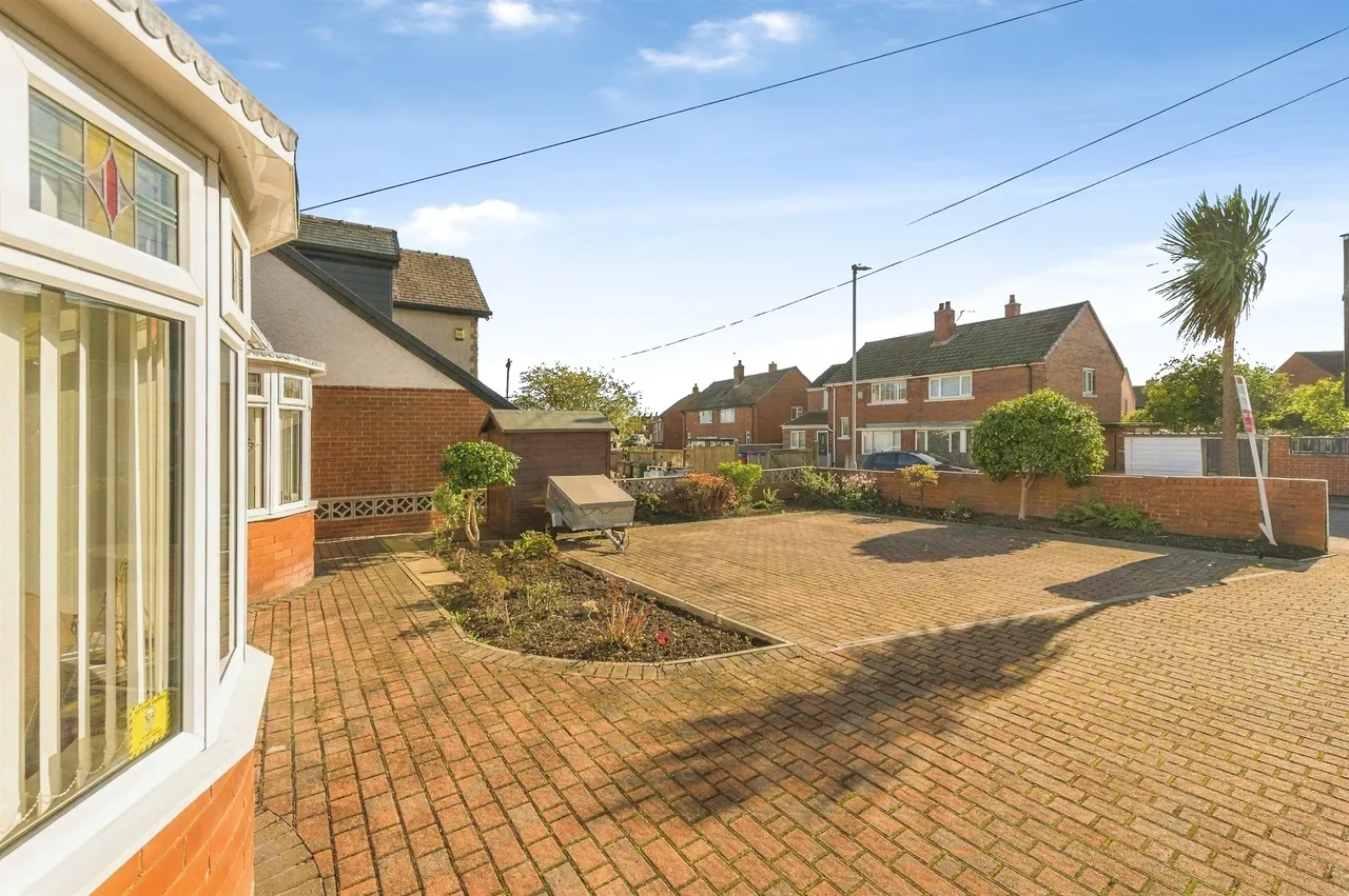 Broadowler Lane, Ossett, WF5, photo 14