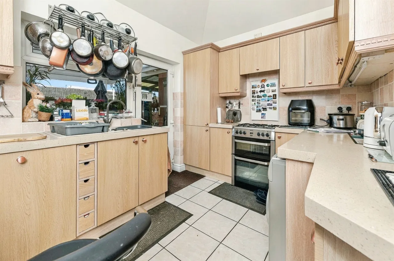 Broadowler Lane, Ossett, WF5, photo 4