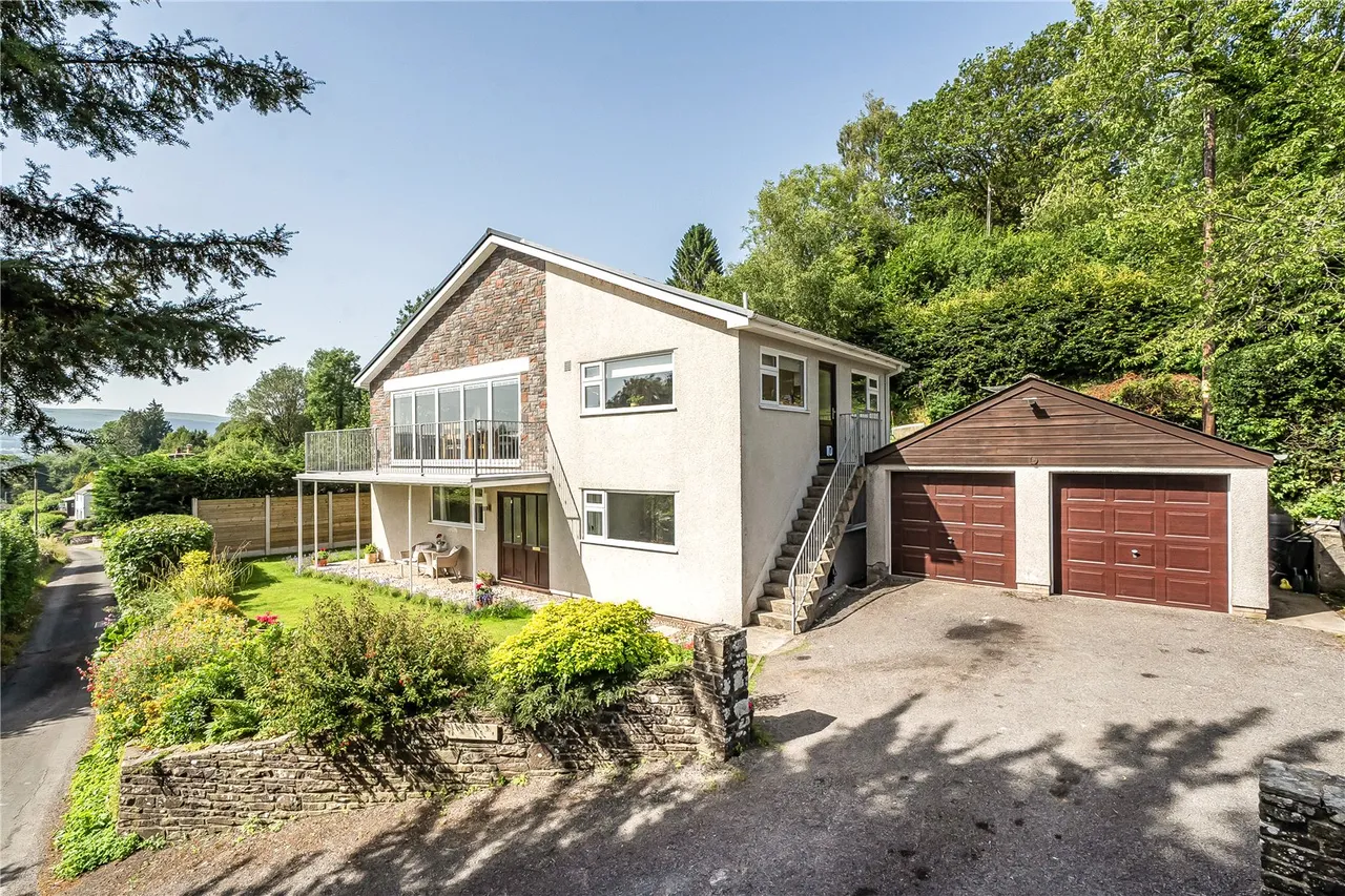 5 bed house for sale, Old Road, Bwlch