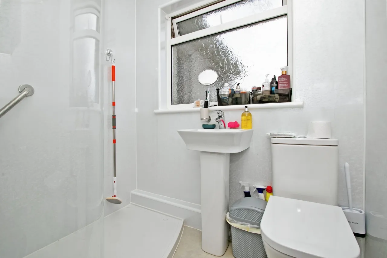 Atlantic Close, Camborne, TR14, photo 15