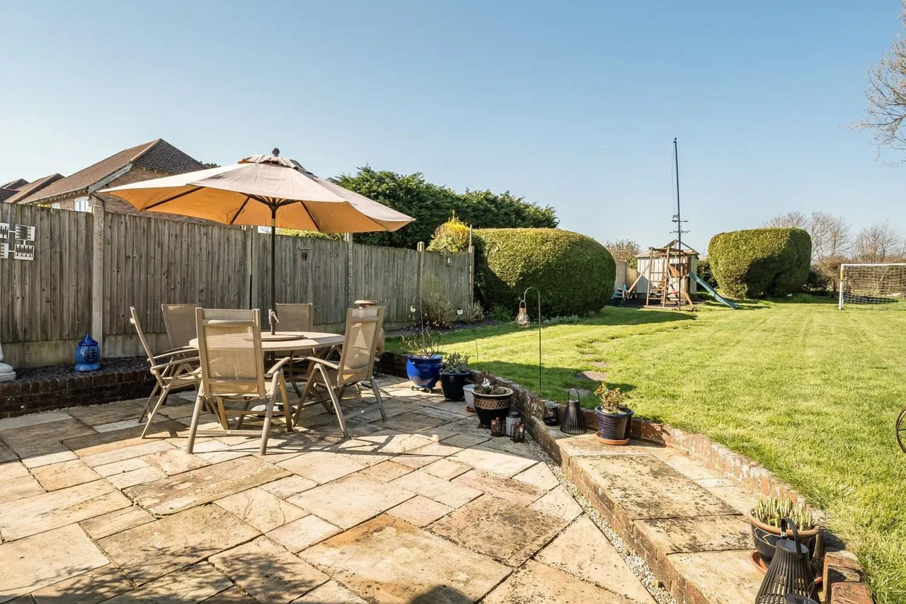 The Street, Hawkinge, CT18, photo 17