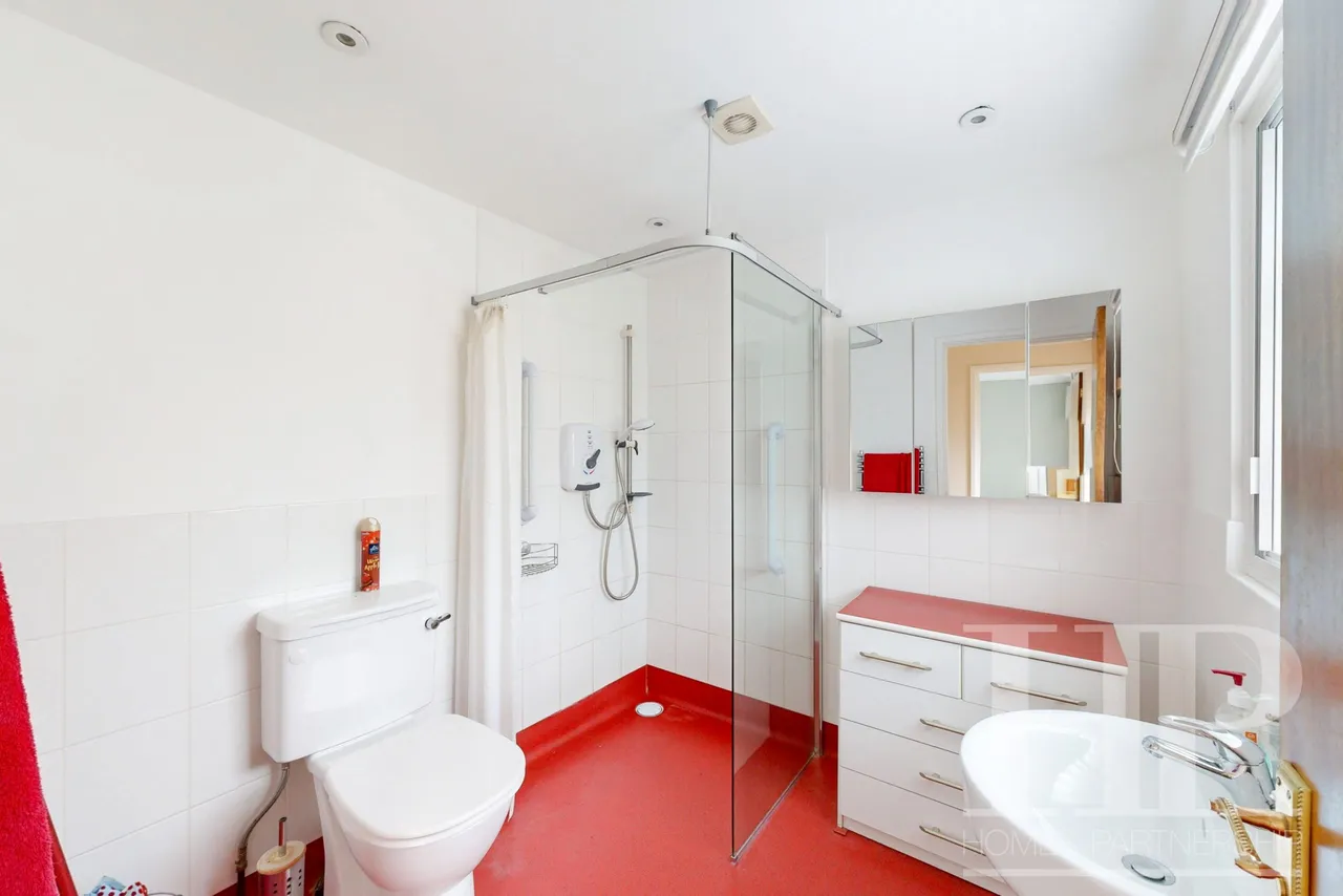 Burlands, Crawley, RH11, photo 8