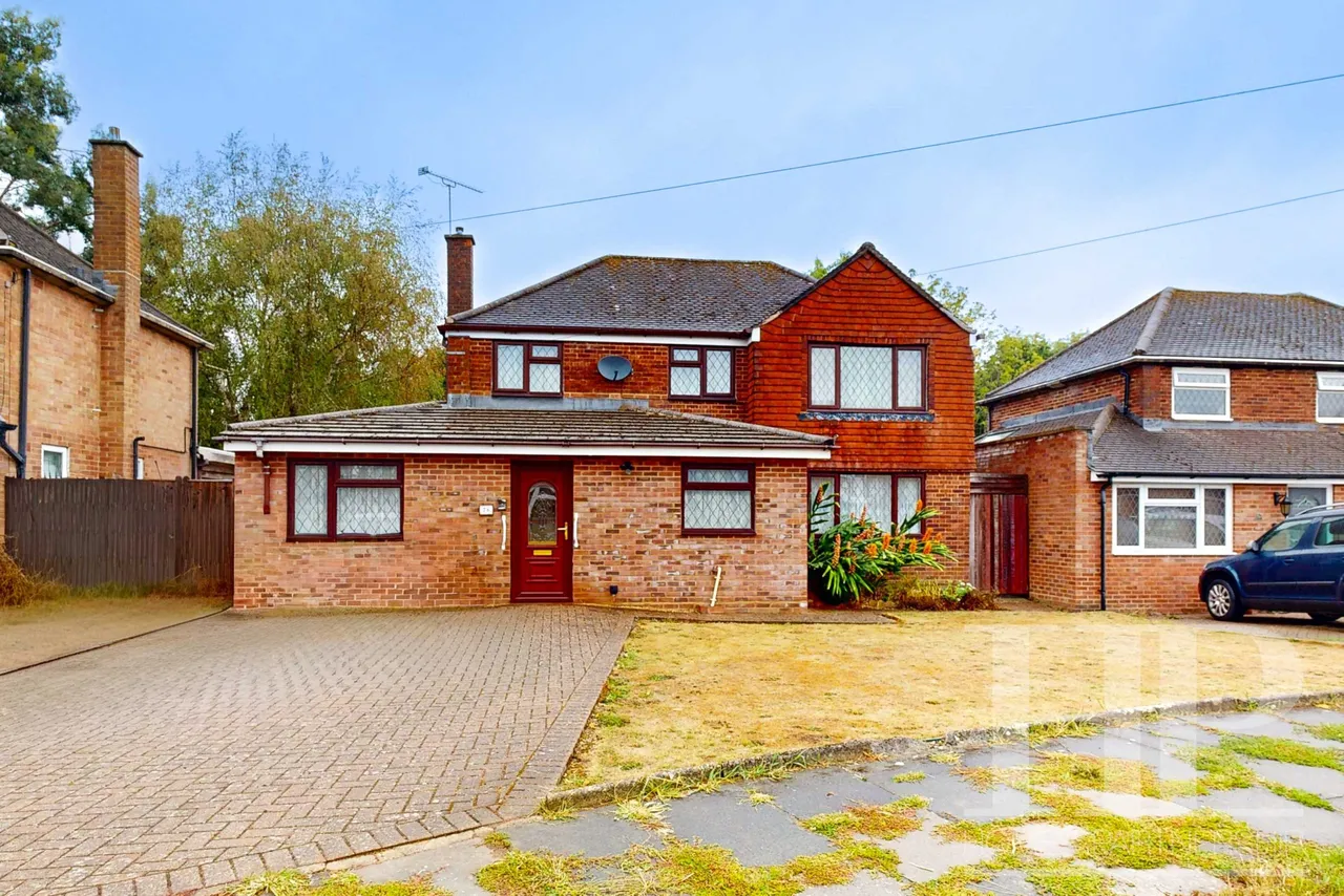 4 bed house for sale, Burlands, Crawley, RH11