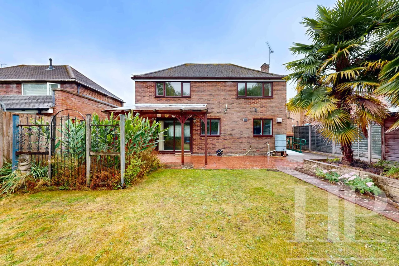 Burlands, Crawley, RH11, photo 17
