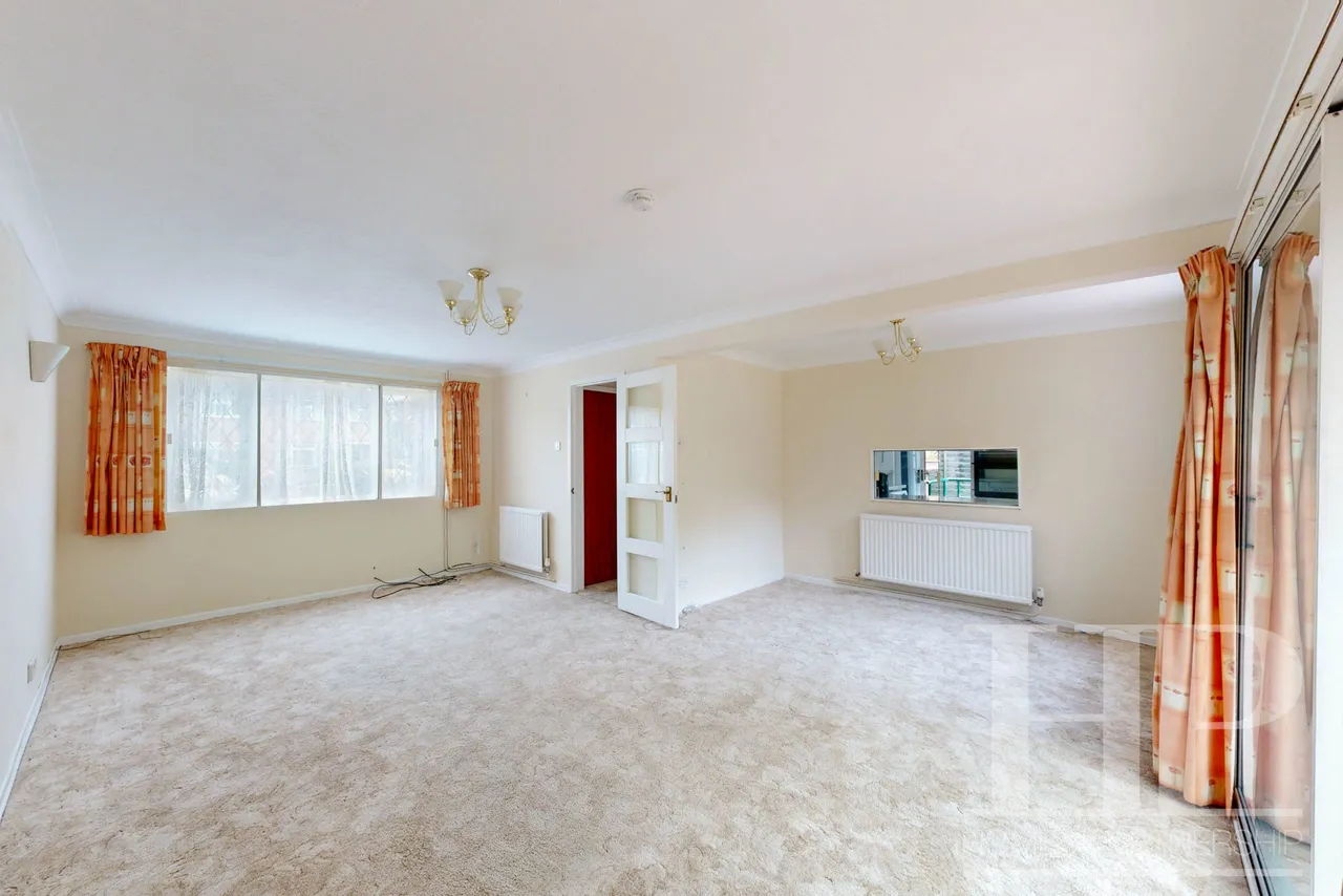Burlands, Crawley, RH11, photo 5