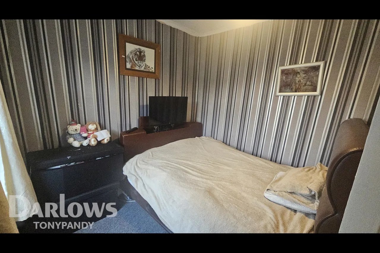 Ynyscynon Road, Trealaw, CF40, photo 8