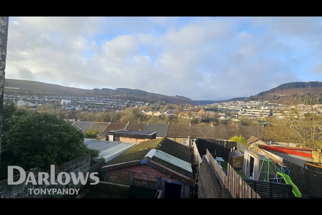 Ynyscynon Road, Trealaw, CF40, photo 13