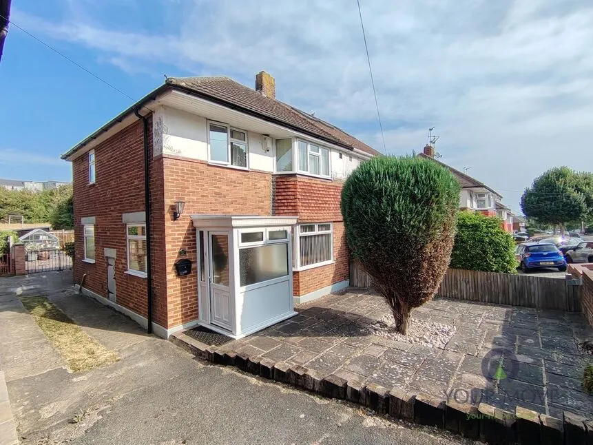 3 bed house for sale — Vale Drive, Chatham, Kent, ME5