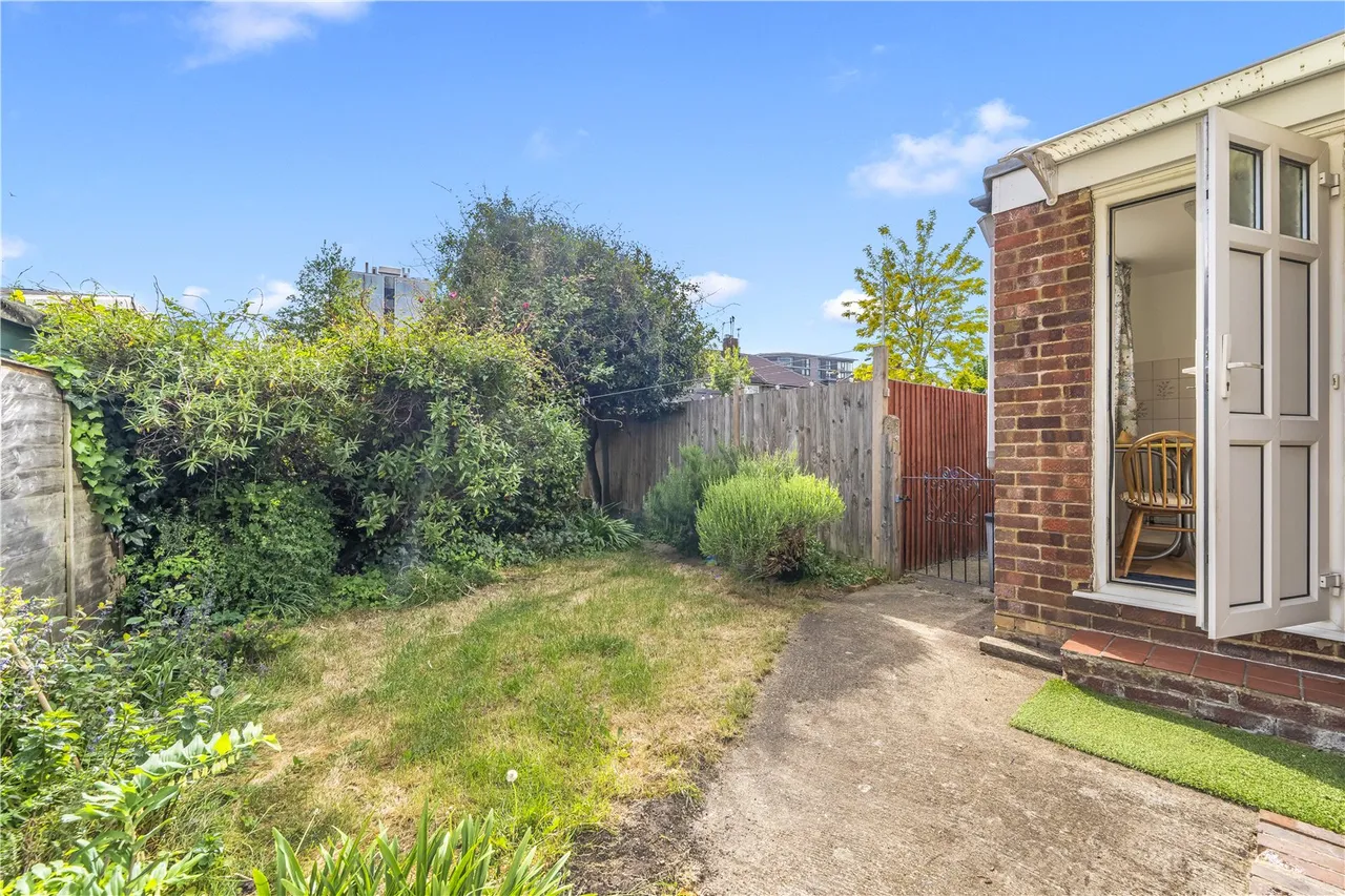 Beauchamp Road, Twickenham, TW1 3JD, photo 2