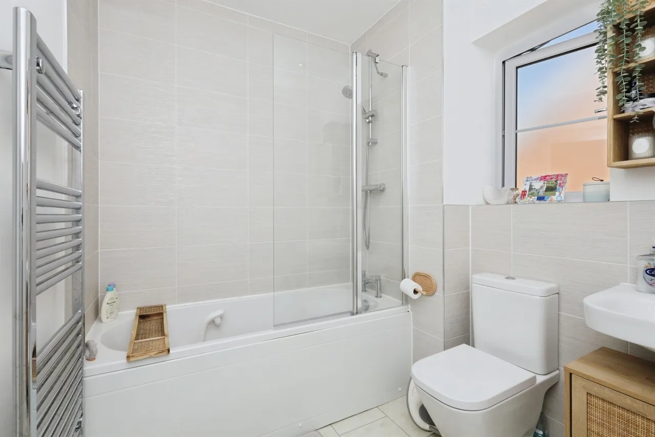Clover Crescent, Hellingly, BN27, photo 12