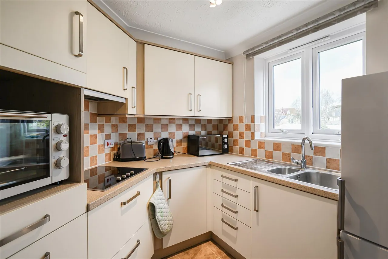 Station Street, Saffron Walden, CB11, photo 3