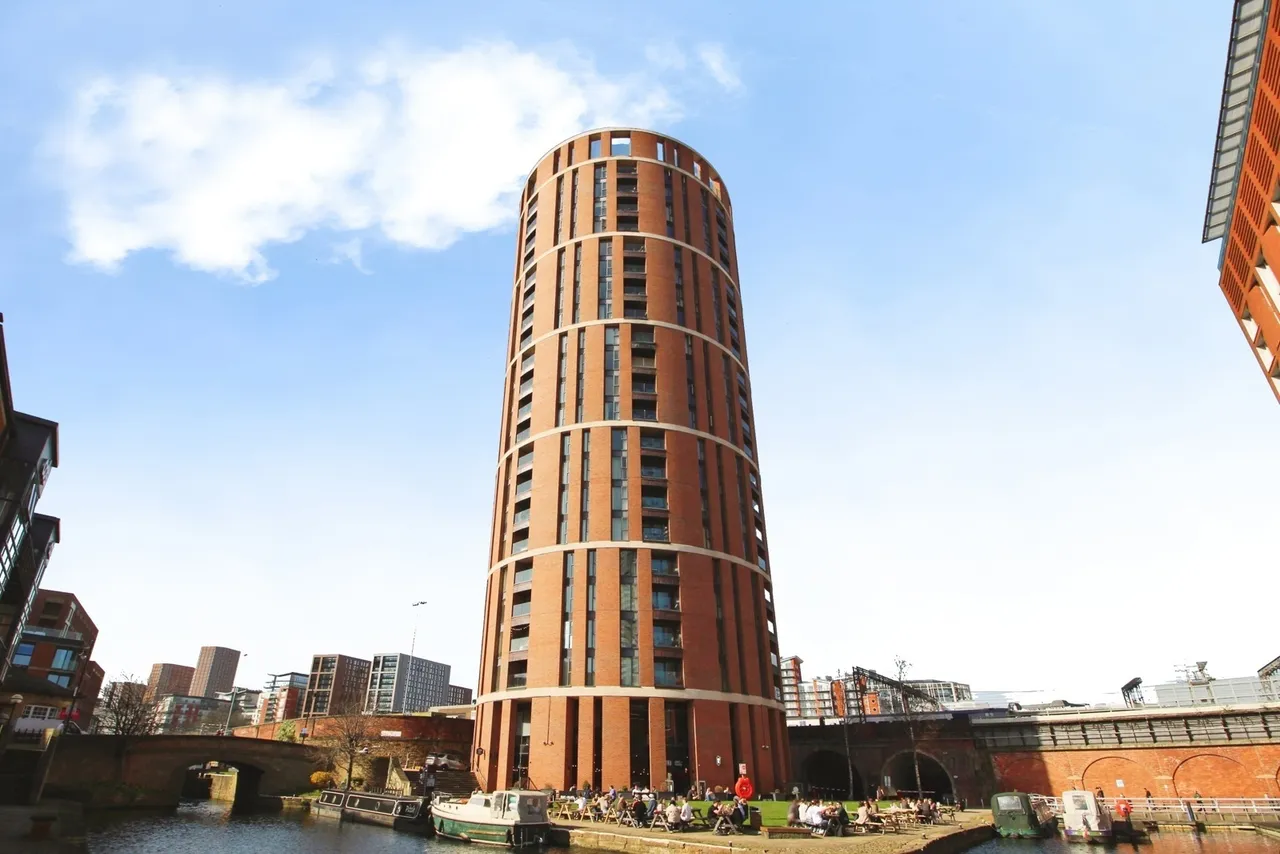 Wharf Approach, LEEDS, West Yorkshire, LS1, photo 2