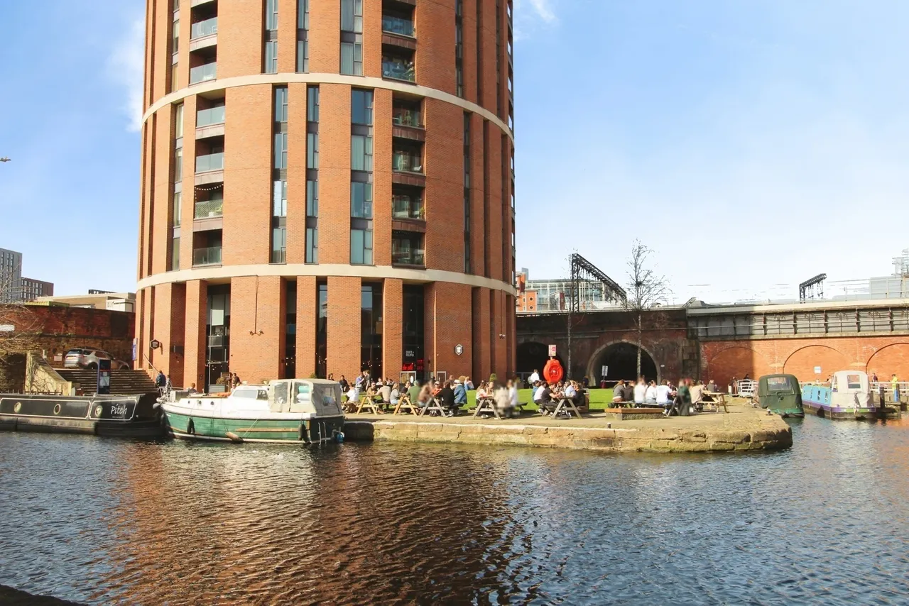 Wharf Approach, LEEDS, West Yorkshire, LS1, photo 12