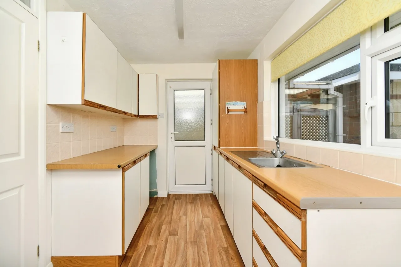 Saltdean Vale, Saltdean, BN2, photo 12