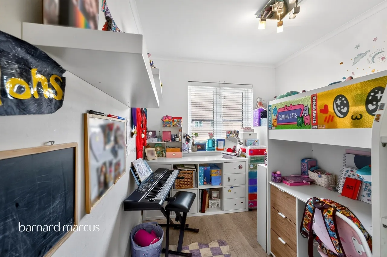 Morell Close, Barnet, EN5, photo 17