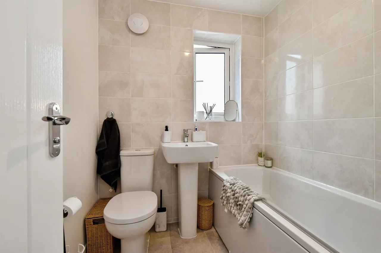 Carn Y Cefn Ebbw Vale, NP23, photo 10