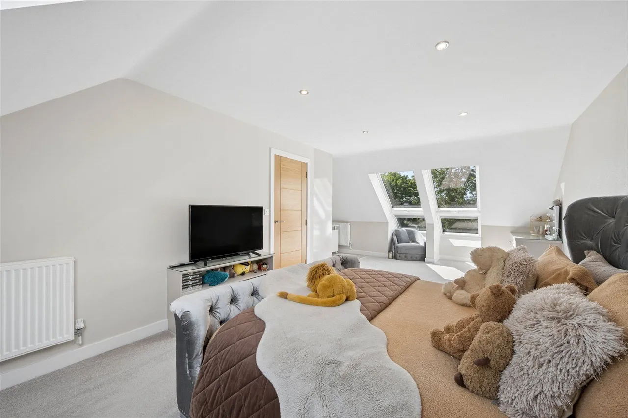 Knowl Park Gardens, Mirfield, WF14, photo 24