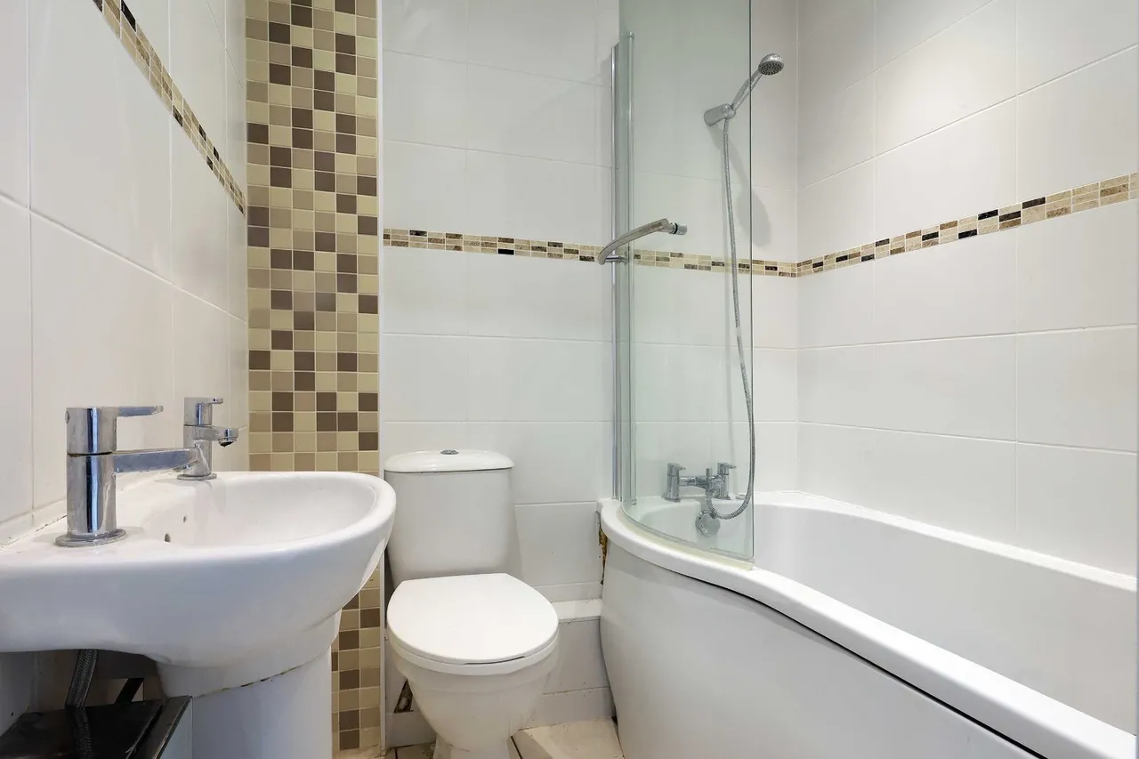 Kingswood Road, Penn, HP10, photo 17