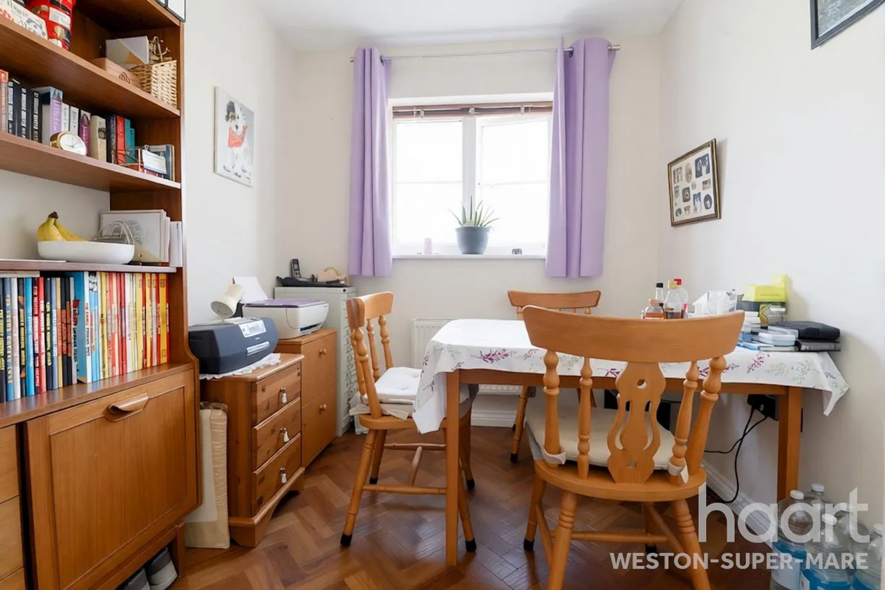 Myrtle Tree Crescent, Weston-Super-Mare, BS22, photo 9