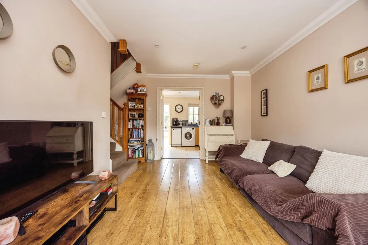 Grange Road, Farnham, GU10, photo 2