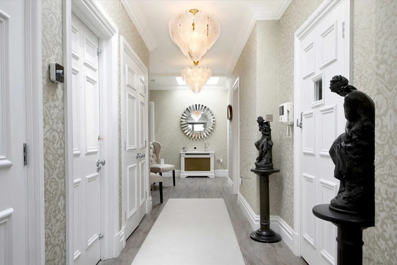 Sunningdale, Berkshire, SL5 9RU, photo 8