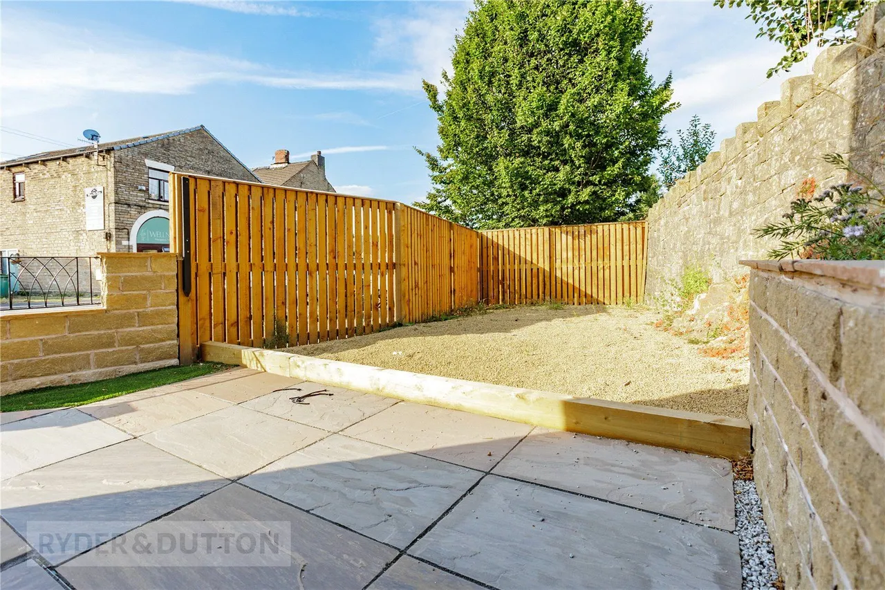 Stockport Road, Mossley, OL5, photo 4