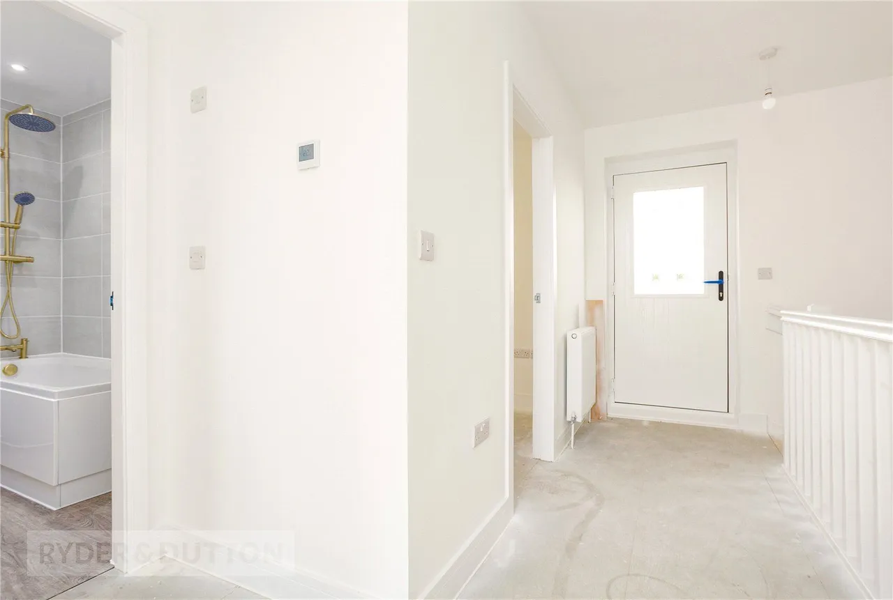 Stockport Road, Mossley, OL5, photo 11