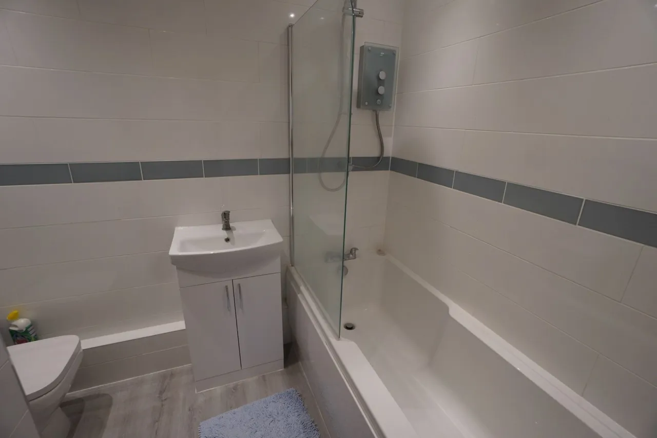 Eaton Avenue, High Wycombe, HP12, photo 6