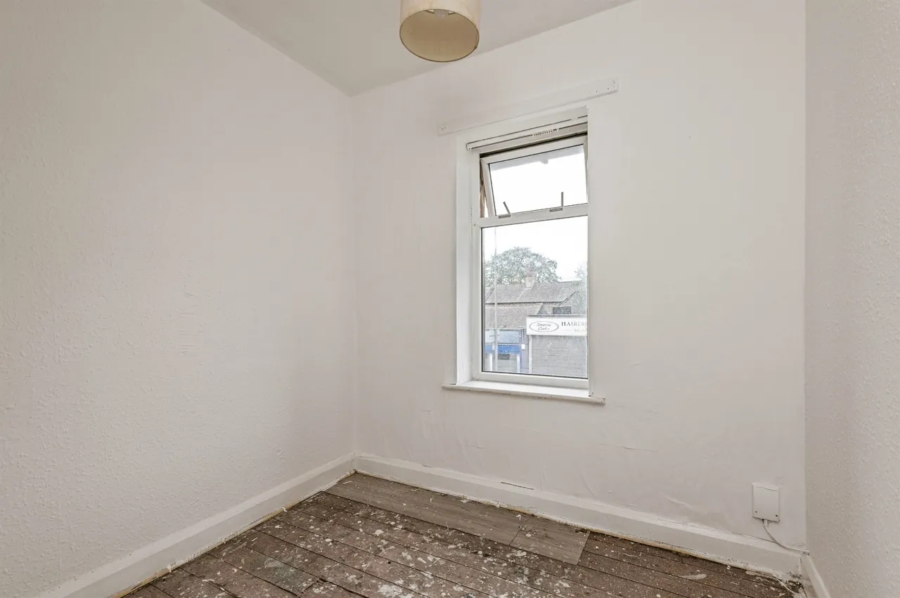 Blackmoorfoot Road, Huddersfield, photo 5