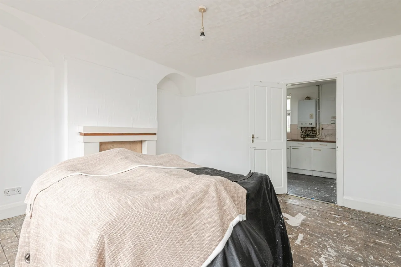 Blackmoorfoot Road, Huddersfield, photo 6