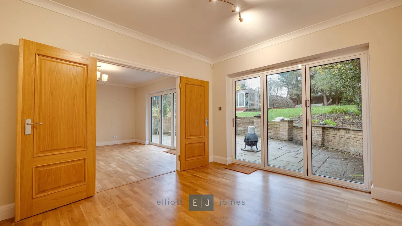 Spring Grove, Loughton, photo 10