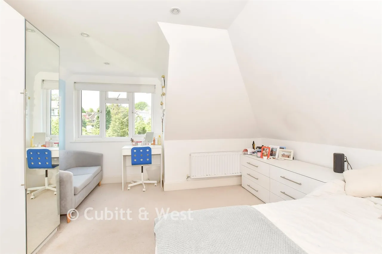 Ford Road, Arundel, BN18, photo 13