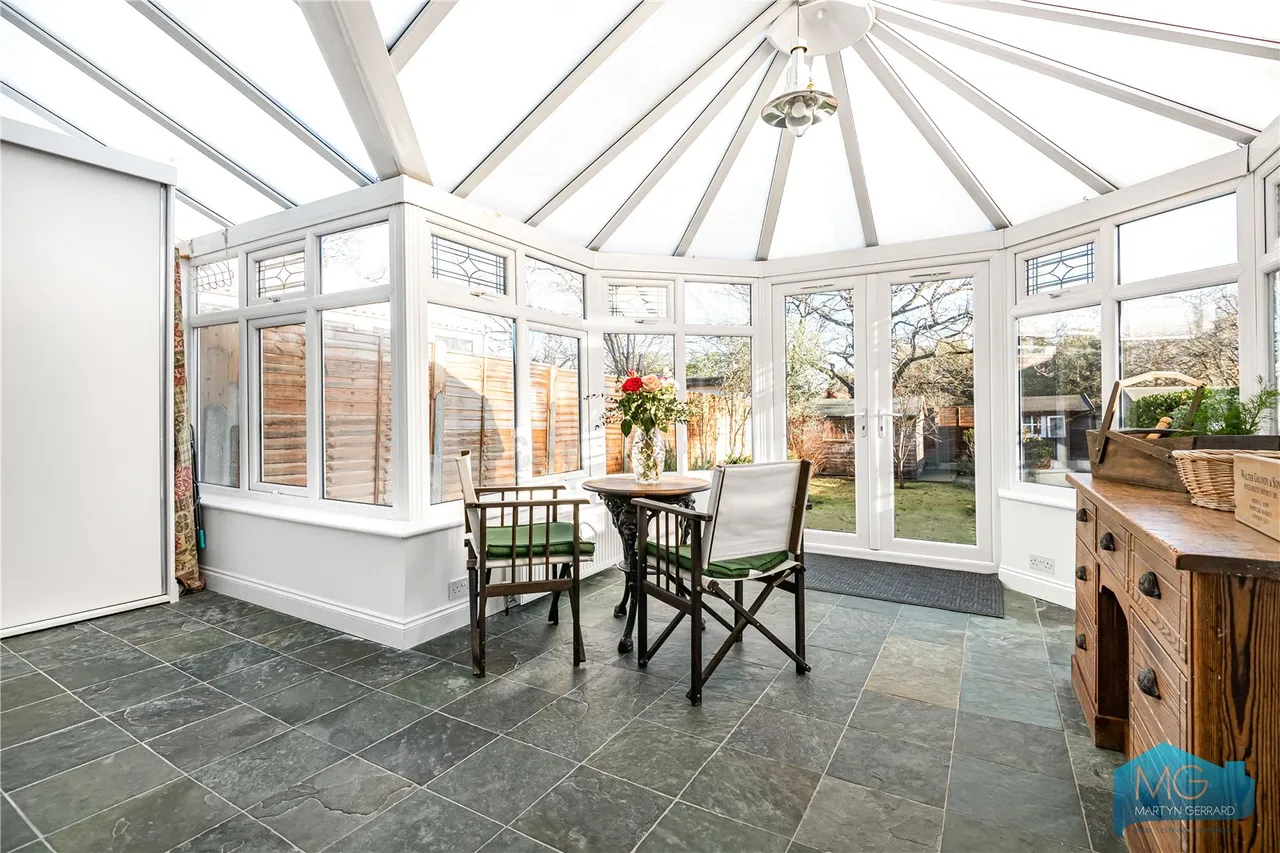 Coppetts Road, London, N10, photo 9