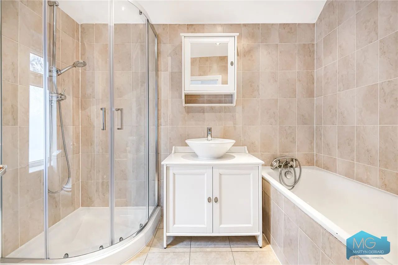 Coppetts Road, London, N10, photo 15