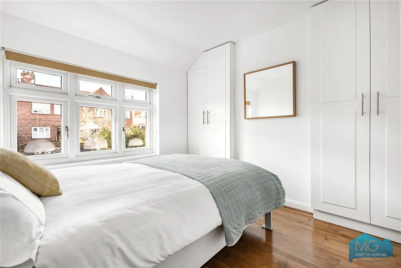 Coppetts Road, London, N10, photo 16
