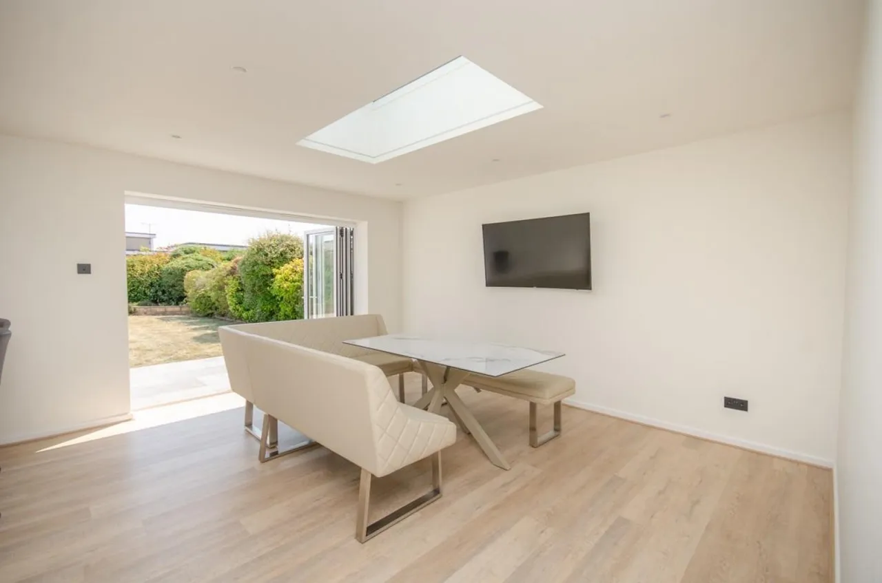 Sandringham Avenue, Downend, BS16, photo 5